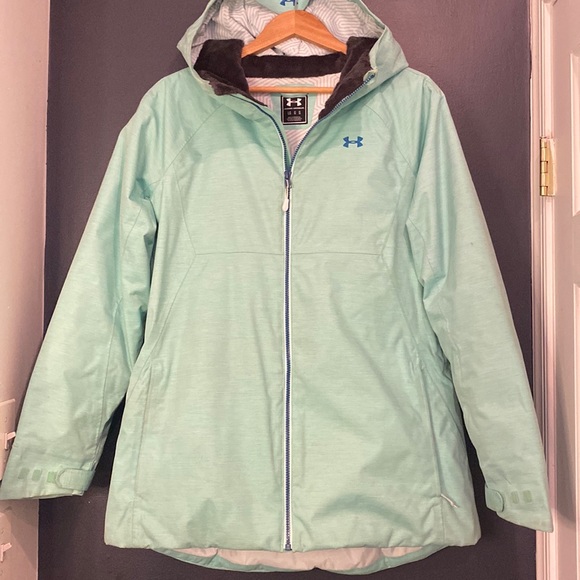 Under Armour Women’s Winter Jacket - Picture 1 of 10